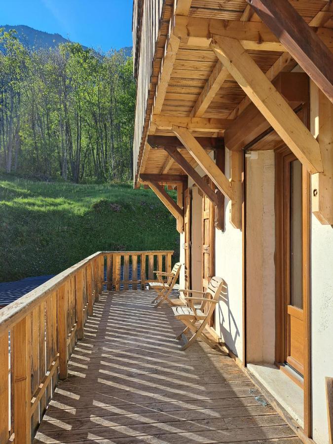 Auberge Du Glandon Saint-Colomban-des-Villards Exterior photo
